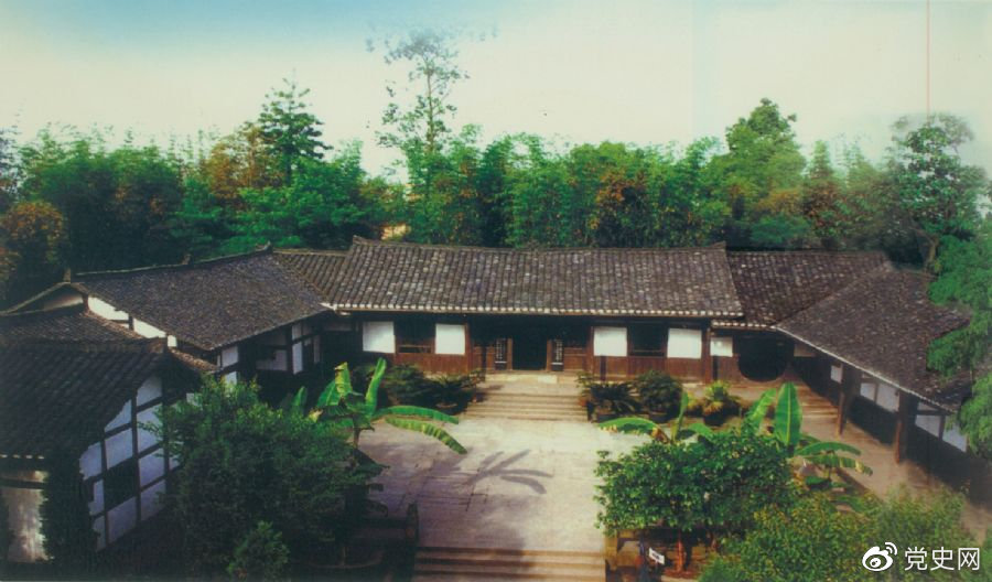 1904年8月22日,邓小平出生在四川省广安县协兴乡(今广安市协兴镇)牌坊村。图为邓小平故居。 1904年8月22日,邓小平出生在四川省广安县协兴乡(今广安市协兴镇)牌坊村。图为邓小平故居。